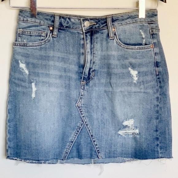 Joes' Jeans Distressed Denim Blue Jean Skirt W 24 Raw Hem Rips Sandblasted Cute - Picture 1 of 4